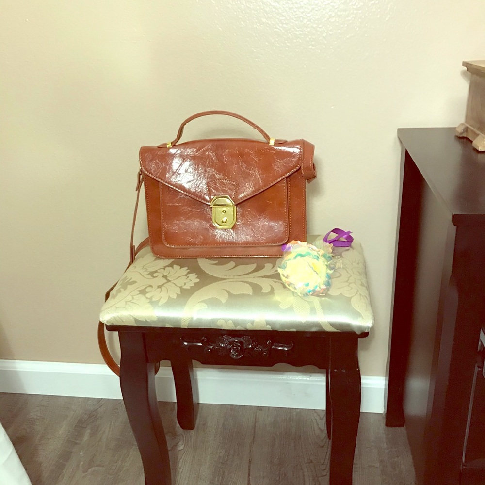 Cooperative women’s crossbody, polyvinyl - Picture 5 of 11
